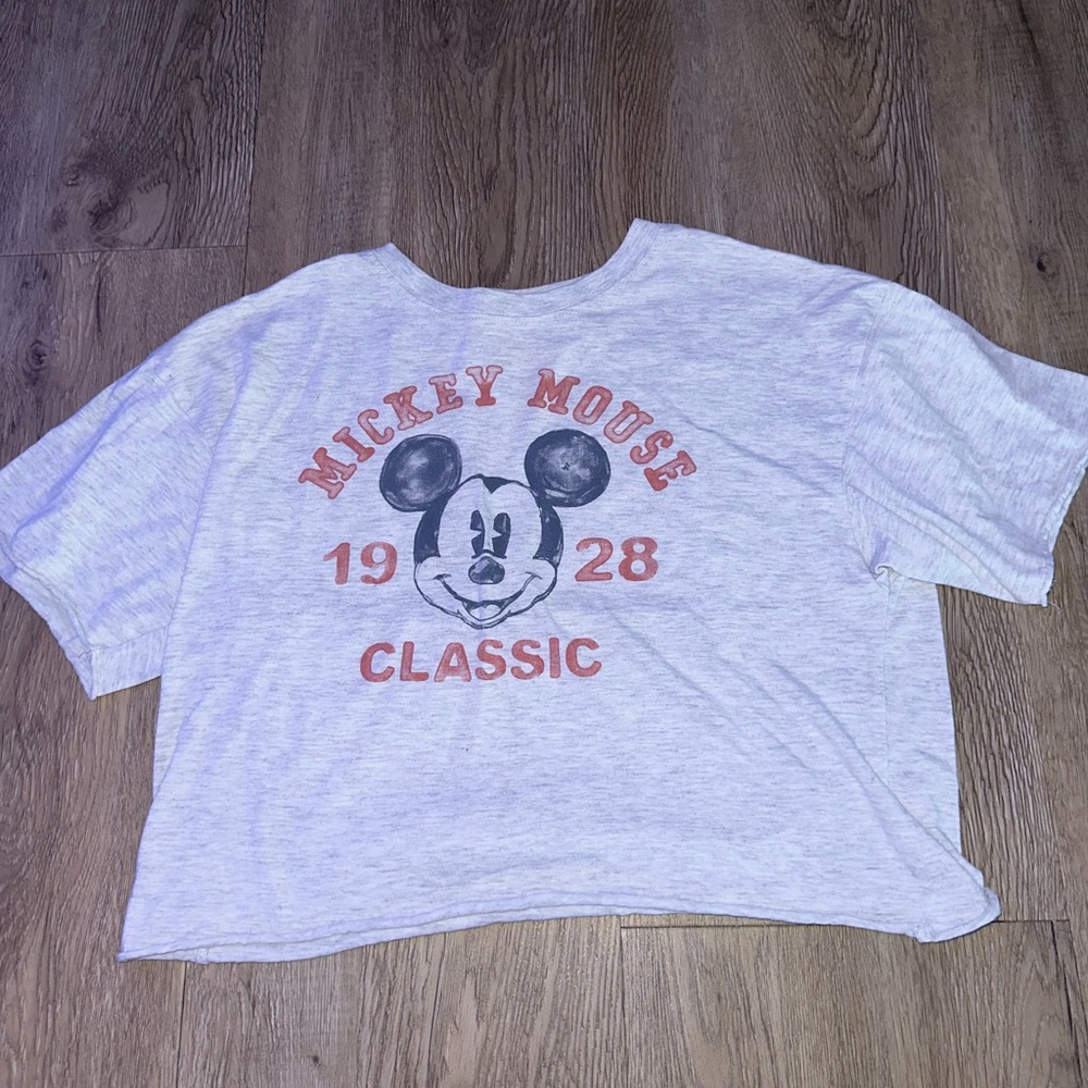 grey cropped mickey t-shirt